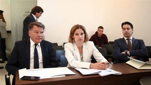 &Omicron;ύ&tau;&epsilon; &omicron; &Kappa;&omicron;ύ&gamma;&iota;&alpha;&sigmaf;, &mu;&pi;ό&rho;&epsilon;&sigma;&epsilon; &nu;&alpha; &kappa;ά&nu;&epsilon;&iota; &tau;&omicron; &theta;&alpha;ύ&mu;&alpha; &tau;&omicron;&upsilon;, &gamma;&iota;&alpha; &tau;&omicron;&nu; &Pi;&Alpha;&Sigma; &Gamma;&iota;ά&nu;&nu;&iota;&nu;&alpha;