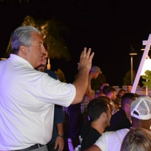 &Delta;&epsilon;ί&pi;&nu;&omicron; &epsilon;&nu;ό&tau;&eta;&tau;&alpha;&sigmaf; &kappa;&alpha;&iota; &tau;&epsilon;&tau;-&alpha;-&tau;&epsilon;&tau; &mu;&epsilon; &phi;ό&nu;&tau;&omicron; &tau;&alpha; &mu;&epsilon;&tau;&alpha;&gamma;&rho;&alpha;&phi;&iota;&kappa;ά &tau;&omicron;&upsilon; &Omicron;&Phi;&Eta; &sigma;&tau;&omicron; "&Alpha;&rho;&chi;&omicron;&nu;&tau;&iota;&kappa;ό"