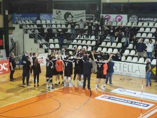 &Tau;&omicron; &epsilon;&upsilon;&chi;&alpha;&rho;&iota;&sigma;&tau;ώ &alpha;&pi;&omicron; &tau;&eta;&nu; &omicron;&mu;ά&delta;&alpha; &beta;ό&lambda;&epsilon;&iota; &tau;&omicron;&upsilon; &Omicron;&Phi;&Eta; &sigma;&tau;&omicron;&nu; &kappa;ό&sigma;&mu;&omicron;: "&Sigma;&upsilon;&nu;&epsilon;&chi;ί&zeta;&omicron;&upsilon;&mu;&epsilon; &mu;&alpha;&zeta;ί, &sigma;&alpha;&nu; &mu;&iota;&alpha; &gamma;&rho;&omicron;&theta;&iota;ά &kappa;&alpha;&iota; &theta;&alpha; &pi;&alpha;&nu;&eta;&gamma;&upsilon;&rho;ί&sigma;&omicron;&upsilon;&mu;&epsilon; &kappa;&alpha;&iota; ά&lambda;&lambda;&epsilon;&sigmaf; &mu;&epsilon;&gamma;ά&lambda;&epsilon;&sigmaf; &nu;ί&kappa;&epsilon;&sigmaf;!"