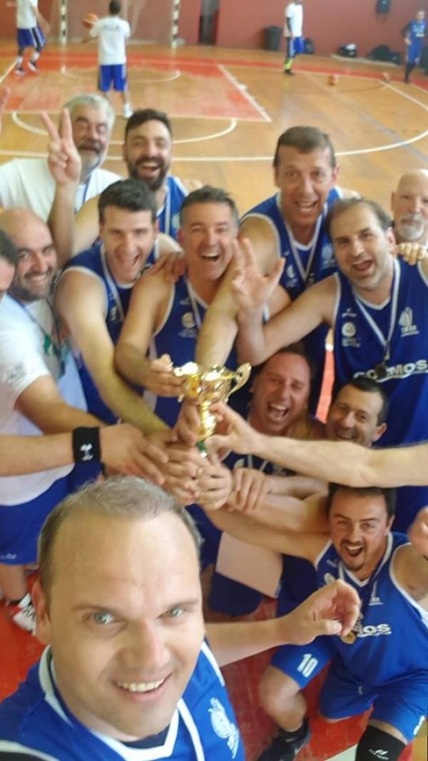 &Beta;&epsilon;&tau;&epsilon;&rho;ά&nu;&omicron;&iota;...&kappa;&omicron;&mu;ά&nu;&tau;&omicron;
