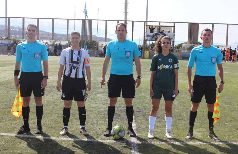 &Epsilon;&mu;&epsilon;&iota;&nu;&epsilon; ό&nu;&epsilon;&iota;&rho;&omicron; &kappa;&alpha;&iota; &phi;έ&tau;&omicron;&sigmaf; &tau;&omicron; &Kappa;ύ&pi;&epsilon;&lambda;&lambda;&omicron;, &sigma;&kappa;&lambda;&eta;&rho;ό&sigmaf; &alpha;&pi;&omicron;&kappa;&lambda;&epsilon;&iota;&sigma;&mu;ό&sigmaf; &sigma;&tau;&eta;&nu; &pi;&alpha;&rho;ά&tau;&alpha;&sigma;&eta;