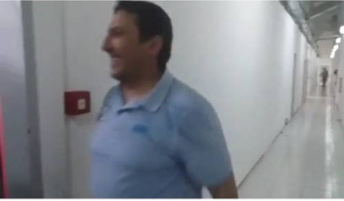 &Tau;&alpha; &mu;&pi;&rho;ά&beta;&omicron; &tau;&omicron;&upsilon; &Pi;&alpha;&pi;&alpha;&delta;ό&pi;&omicron;&upsilon;&lambda;&omicron;&upsilon; &sigma;&tau;&omicron;&upsilon;&sigmaf; &pi;&alpha;&iota;&chi;&tau;&alpha;&rho;ά&delta;&epsilon;&sigmaf; &tau;&omicron;&upsilon; &Omicron;&Phi;&Eta; (VIDEO)