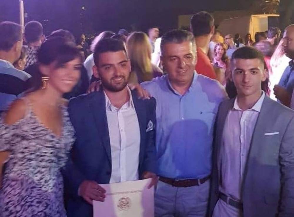 &Pi;&omicron;&lambda;&lambda;ά &mu;&pi;&rho;ά&beta;&omicron; &sigma;&tau;&omicron;&nu; &Kappa;&omega;&sigma;&tau;ά&kappa;&eta;, &pi;&omicron;&upsilon; έ&gamma;&iota;&nu;&epsilon; &Kappa;ώ&sigma;&tau;&alpha;&sigmaf; &kappa;&alpha;&iota; &epsilon;&pi;&iota;&sigma;&tau;ή&mu;&omega;&nu;!