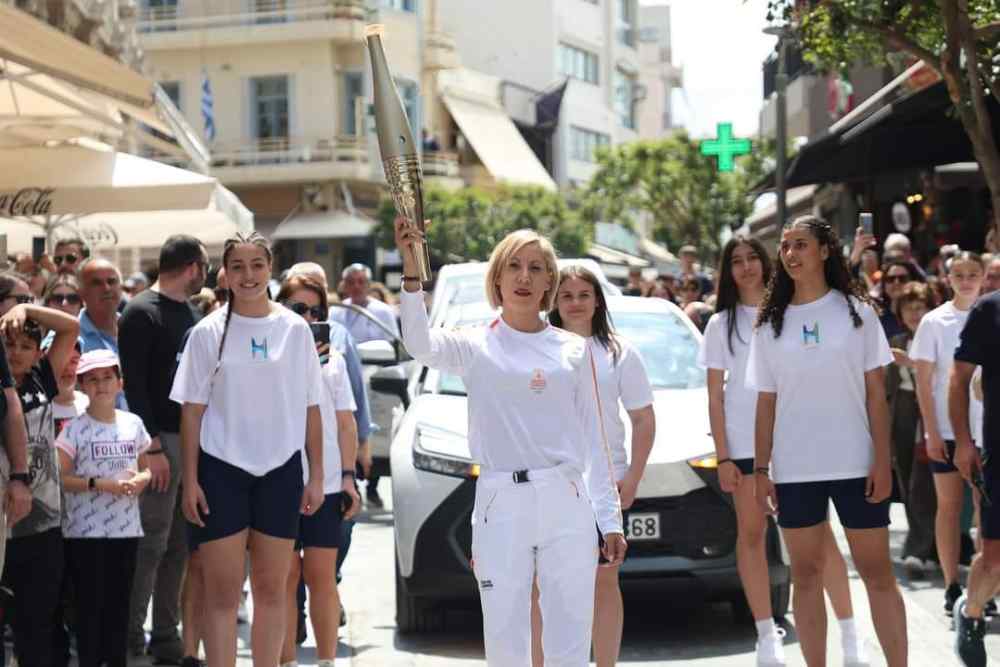 &Alpha;&theta;&lambda;&eta;&tau;έ&sigmaf; &tau;&omicron;&upsilon; &Omicron;&Phi;&Eta; &mu;&epsilon; &tau;&eta;&nu; &Omicron;&lambda;&upsilon;&mu;&pi;&iota;&alpha;&kappa;ή &Phi;&lambda;ό&gamma;&alpha;