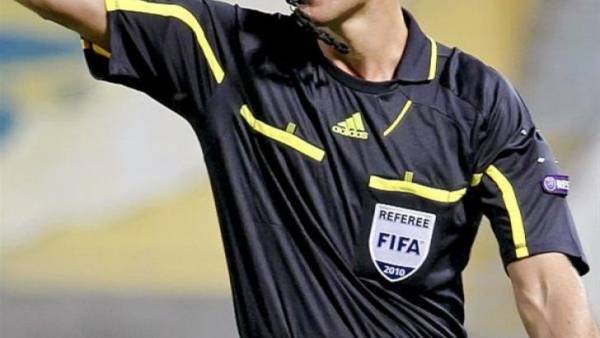 &Omicron; &delta;&iota;&alpha;&iota;&tau;&eta;&tau;ή&sigmaf; &pi;&omicron;&upsilon; &sigma;&phi;&upsilon;&rho;ί&zeta;&epsilon;&iota; &tau;&omicron;&nu; &Omicron;&Phi;&Eta; &mu;&epsilon; &tau;&omicron;&nu; &Alpha;&rho;&eta;