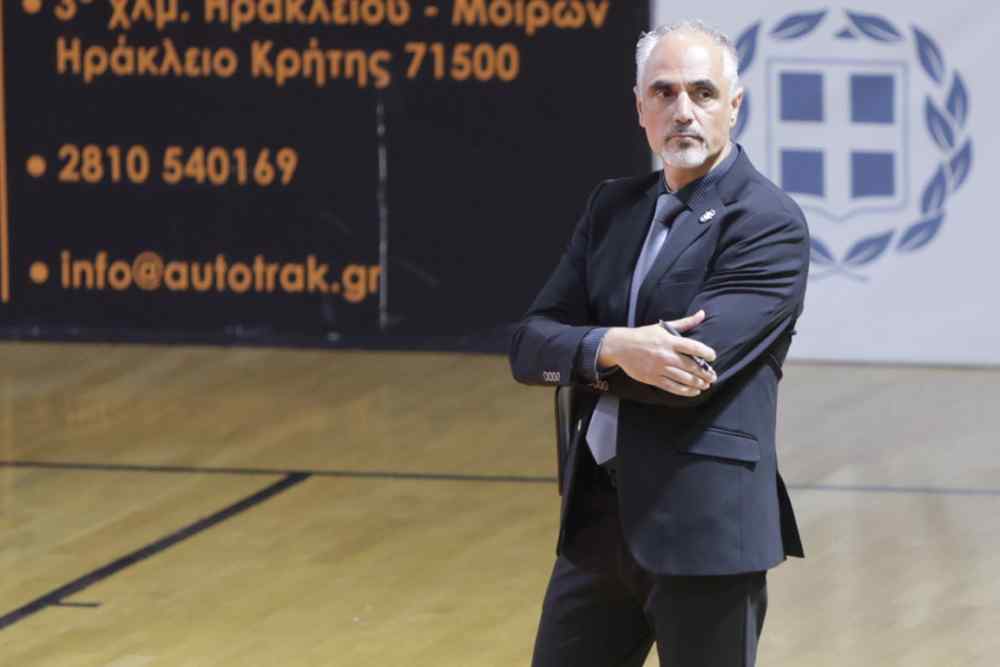 &Gamma;&iota;ά&nu;&nu;&eta;&sigmaf; &Kappa;&alpha;&lambda;&mu;&alpha;&zeta;ί&delta;&eta;&sigmaf;: "&Omicron; &kappa;ό&sigma;&mu;&omicron;&sigmaf; &pi;&iota;&sigma;&tau;&epsilon;ύ&omega; ό&tau;&iota; &epsilon;&kappa;&tau;ί&mu;&eta;&sigma;&epsilon; &tau;&eta;&nu; &pi;&rho;&omicron;&sigma;&pi;ά&theta;&epsilon;&iota;&alpha; &mu;&alpha;&sigmaf;"