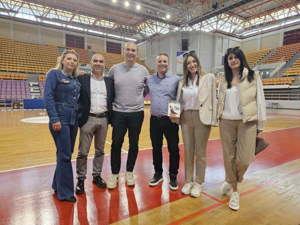 To EAKH &mu;&epsilon; &tau;&omicron;&nu; &Mu;&pi;ά&nu;&epsilon;