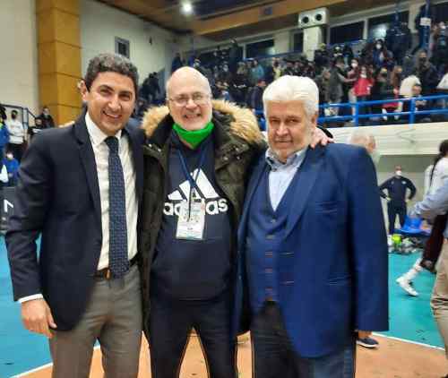T&alpha; &chi;&alpha;&mu;ό&gamma;&epsilon;&lambda;&alpha; &sigma;&tau;&omicron;&nu; &tau;&epsilon;&lambda;&iota;&kappa;ό