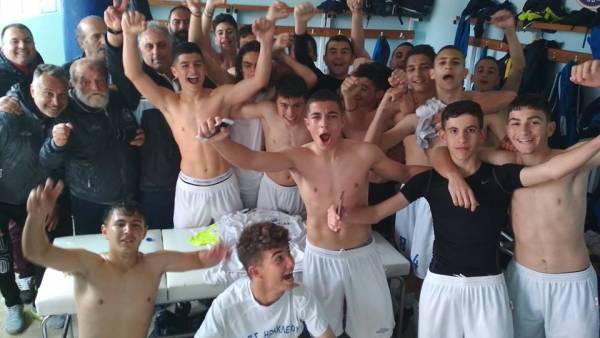 &Nu;&tau;ά&mu;&pi;&lambda; &gamma;&iota;&alpha; &tau;&iota;&sigmaf; &Mu;&iota;&kappa;&tau;έ&sigmaf; &Epsilon;&Pi;&Sigma;&Eta;: &Mu;&epsilon;&tau;ά &tau;&omicron;&upsilon;&sigmaf; &Nu;έ&omicron;&upsilon;&sigmaf;, &pi;&rho;ό&kappa;&rho;&iota;&sigma;&eta; &sigma;&tau;&omicron;&upsilon;&sigmaf; 8 &kappa;&alpha;&iota; &omicron;&iota; &Pi;&alpha;ί&delta;&epsilon;&sigmaf;!