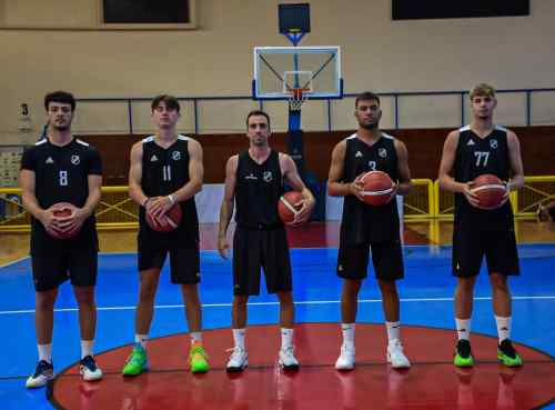 &Mu;&pi;ή&kappa;&epsilon; &sigma;&tau;&omicron; &gamma;ή&pi;&epsilon;&delta;&omicron; &mu;&epsilon; &alpha;&nu;&alpha;&nu;&epsilon;&omega;&mu;έ&nu;&omicron; &pi;&rho;&omicron;&phi;ί&lambda;, &tau;&omicron; &mu;&pi;ά&sigma;&kappa;&epsilon;&tau; &tau;&omicron;&upsilon; &Omicron;&Phi;&Eta;