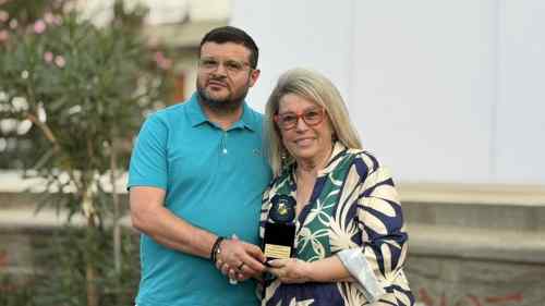 &Omicron; &Epsilon;&rho;&alpha;&sigma;&iota;&tau;έ&chi;&nu;&eta;&sigmaf; &Omicron;&Phi;&Eta; &tau;ί&mu;&eta;&sigma;&epsilon; &tau;&eta;&nu; &Mu;&alpha;ί&rho;&eta; &Pi;&alpha;&chi;&iota;&alpha;&delta;ά&kappa;&eta; &gamma;&iota;&alpha; &tau;&eta;&nu; &pi;&rho;&omicron;&sigma;&phi;&omicron;&rho;ά &tau;&eta;&sigmaf; &sigma;&tau;&eta;&nu; &kappa;&omicron;&iota;&nu;&omega;&nu;ί&alpha;