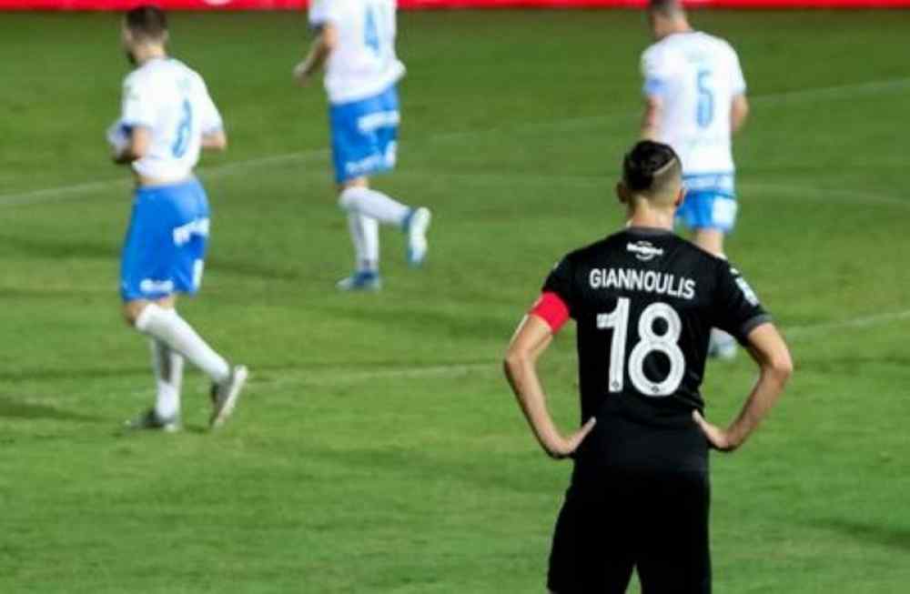 &Gamma;&iota;&alpha;&nu;&nu;&omicron;ύ&lambda;&eta;&sigmaf;: "&Kappa;&alpha;&lambda;ή &omicron;&mu;ά&delta;&alpha; &eta; &Lambda;ά&rho;&iota;&sigma;&alpha;, &pi;&lambda;&alpha;&sigma;&mu;&alpha;&tau;&iota;&kappa;ή &eta; &theta;έ&sigma;&eta; &tau;&eta;&sigmaf;"