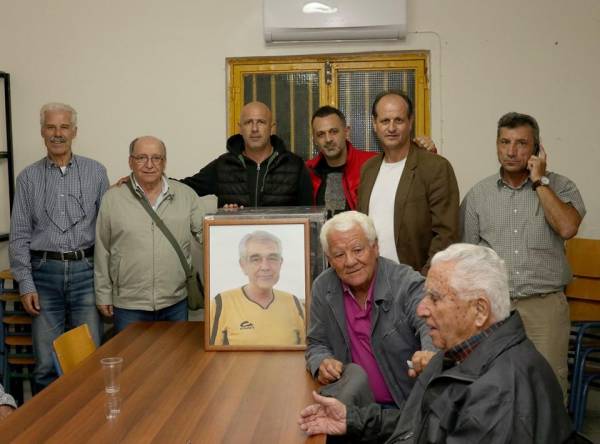 &Omicron; &Mu;. &Kappa;&epsilon;&phi;&alpha;&lambda;&omicron;&gamma;&iota;ά&nu;&nu;&eta;&sigmaf; &nu;έ&omicron;&sigmaf; &pi;&rho;ό&epsilon;&delta;&rho;&omicron;&sigmaf; &tau;&omega;&nu; &Pi;&alpha;&lambda;&alpha;&iota;&mu;ά&chi;&omega;&nu; &tau;&omicron;&upsilon; &Epsilon;&rho;&gamma;&omicron;&tau;έ&lambda;&eta;