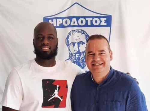 &Chi;&tau;ί&zeta;&epsilon;&iota; &delta;&upsilon;&nu;&alpha;&tau;ή &omicron;&mu;ά&delta;&alpha;