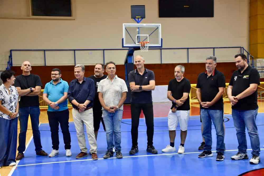 &Sigma;&tau;&omicron;&nu; &alpha;&gamma;&iota;&alpha;&sigma;&mu;ό &tau;&omicron;&upsilon; &tau;&mu;ή&mu;&alpha;&tau;&omicron;&sigmaf; &mu;&pi;ά&sigma;&kappa;&epsilon;&tau; &tau;&omicron;&upsilon; &Omicron;&Phi;&Eta;