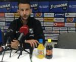"&Sigma;&epsilon; &kappa;ά&theta;&epsilon; &pi;&alpha;&iota;&chi;&nu;ί&delta;&iota; &tau;&omicron;&upsilon;&sigmaf; &tau;&rho;&epsilon;ί&sigmaf; &beta;&alpha;&theta;&mu;&omicron;ύ&sigmaf;!"