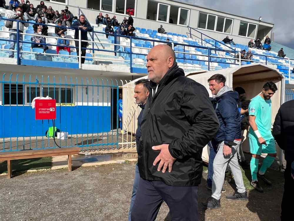 &Epsilon;&rho;&chi;&omicron;&nu;&tau;&alpha;&iota; &mu;&epsilon;&gamma;ά&lambda;&alpha; &nu;&tau;έ&rho;&mu;&pi;&iota;: &Eta;&rho;ό&delta;&omicron;&tau;&omicron;&sigmaf;-&Chi;&alpha;&nu;&iota;ά &kappa;&alpha;&iota; &Epsilon;&pi;&iota;&sigma;&kappa;&omicron;&pi;ή-&Epsilon;&rho;&gamma;&omicron;&tau;έ&lambda;&eta;&sigmaf;