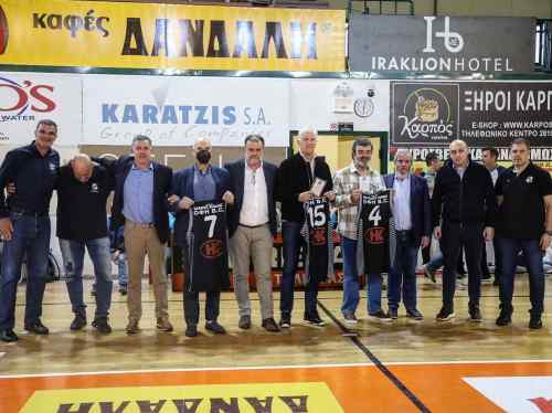 &Tau;ί&mu;&eta;&sigma;&epsilon; &iota;&sigma;&tau;&omicron;&rho;&iota;&kappa;ά &pi;&rho;ό&sigma;&omega;&pi;&alpha;