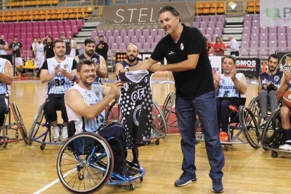 O &Omicron;&Phi;&Eta; &tau;ί&mu;&eta;&sigma;&epsilon; &tau;&omicron;&upsilon;&sigmaf; &nu;&iota;&kappa;&eta;&tau;έ&sigmaf; &tau;&eta;&sigmaf; &zeta;&omega;ή&sigmaf;
