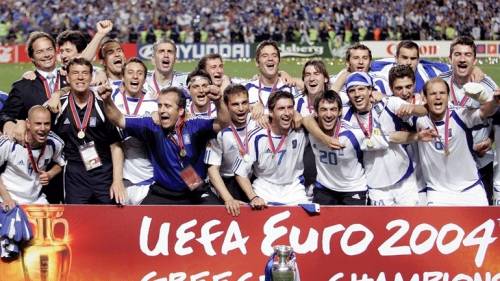 8 &alpha;&nu;&alpha;&pi;&nu;&epsilon;&upsilon;&sigma;&tau;ή&rho;&epsilon;&sigmaf; &alpha;&pi;&omicron; &tau;&eta;&nu; &Epsilon;&theta;&nu;&iota;&kappa;ή 2004