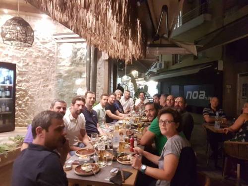 &Pi;ά&nu;&omega; &alpha;&pi;&omicron; 400 &pi;&alpha;&iota;&delta;&iota;ά &sigma;&tau;&eta;&nu; &alpha;&kappa;&alpha;&delta;&eta;&mu;ί&alpha; &mu;&pi;ά&sigma;&kappa;&epsilon;&tau; &tau;&omicron;&upsilon; &Omicron;&Phi;&Eta;!