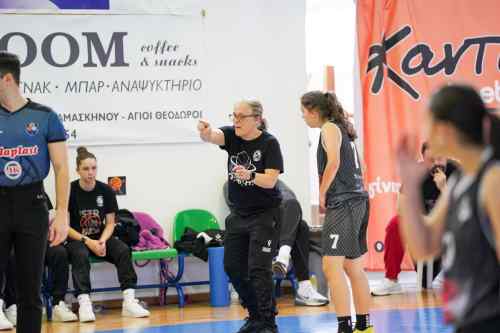 &Mu;&epsilon; &tau;&rho;&epsilon;ί&sigmaf; ή&tau;&tau;&epsilon;&sigmaf; &omicron;&lambda;&omicron;&kappa;&lambda;ή&rho;&omega;&sigma;&alpha;&nu; &tau;&omicron; Final 8 &tau;&omicron;&upsilon; &Pi;&alpha;&nu;&epsilon;&lambda;&lambda;ή&nu;&iota;&omicron;&upsilon; &pi;&rho;&omega;&tau;&alpha;&theta;&lambda;ή&mu;&alpha;&tau;&omicron;&sigmaf; &omicron;&iota; &Nu;&epsilon;ά&nu;&iota;&delta;&epsilon;&sigmaf; &tau;&omicron;&upsilon; &Omicron;&Phi;&Eta;
