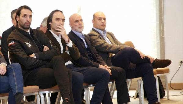 &Kappa;&alpha;&tau;έ&theta;&epsilon;&sigma;&epsilon; &tau;&eta;&nu; έ&phi;&epsilon;&sigma;&eta; &omicron; &Omicron;&Phi;&Eta;
