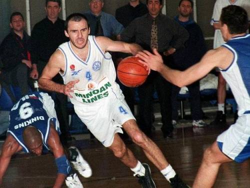 &Omicron; &Phi;&rho;&epsilon;&nu;&tau;&epsilon;&rho;ί&kappa; &Phi;&omicron;&rho;&tau;έ &kappa;&alpha;&iota; &eta; &delta;&omicron;&xi;&alpha;&sigma;&mu;έ&nu;&eta; &pi;&alpha;&rho;έ&alpha; &tau;&omicron;&upsilon; "&Eta;&rho;ά&kappa;&lambda;&epsilon;&iota;&omicron;"