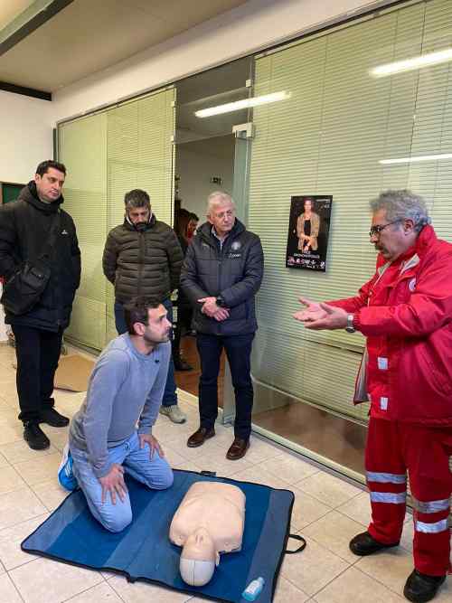 &Tau;&omicron; &pi;&rho;ό&gamma;&rho;&alpha;&mu;&mu;&alpha; &pi;&omicron;&upsilon; &sigma;ώ&zeta;&epsilon;&iota; &zeta;&omega;έ&sigmaf;