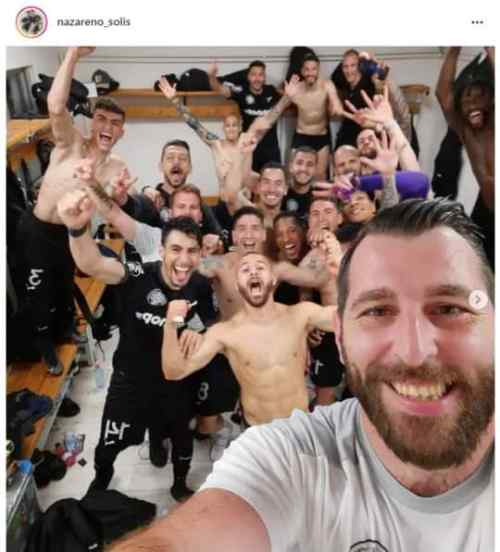 &Eta; selfie &tau;&eta;&sigmaf; &sigma;&omega;&tau;&eta;&rho;ί&alpha;&sigmaf;