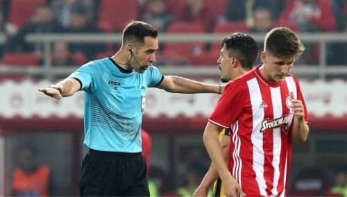 &Omicron; &delta;&iota;&alpha;&iota;&tau;&eta;&tau;ή&sigmaf; &pi;&omicron;&upsilon; &sigma;&phi;&upsilon;&rho;ί&zeta;&epsilon;&iota; &tau;&omicron;&nu; &Omicron;&Phi;&Eta; &sigma;&tau;&alpha; "&Pi;&eta;&gamma;ά&delta;&iota;&alpha;"