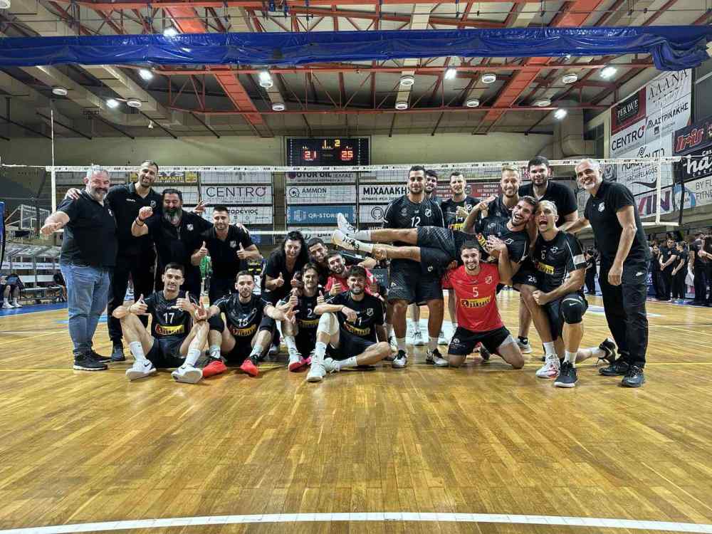 &Omicron; &Omicron;&Phi;&Eta; &pi;ή&rho;&epsilon; &tau;&eta;&nu; &pi;&rho;ώ&tau;&eta; "&nu;&alpha;&upsilon;&mu;&alpha;&chi;ί&alpha;" &tau;&eta;&sigmaf; &chi;&rho;&omicron;&nu;&iota;ά&sigmaf; &mu;&epsilon; &tau;&omicron; &Phi;&omicron;ί&nu;&iota;&kappa;&alpha; &Sigma;ύ&rho;&omicron;&upsilon; &sigma;&tau;&omicron; &Rho;έ&theta;&upsilon;&mu;&nu;&omicron; (1-3)