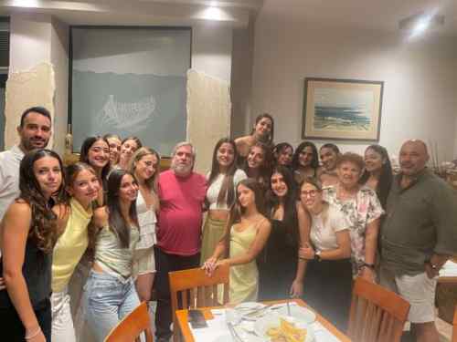 &Omicron; &pi;&rho;ό&epsilon;&delta;&rho;&omicron;&sigmaf; &pi;&alpha;&nu;&eta;&gamma;ύ&rho;&iota;&sigma;&epsilon; &kappa;ά&theta;&epsilon; &pi;ό&nu;&tau;&omicron;!