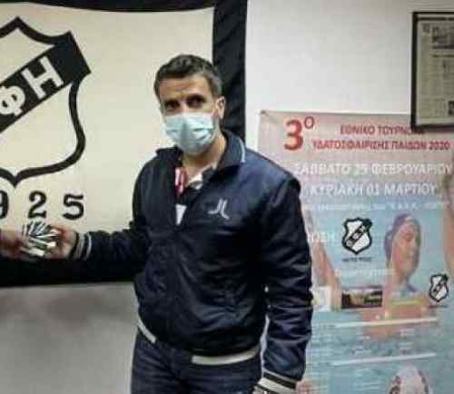 &Mu;ά&nu;&omicron; &kappa;&omicron;&upsilon;&rho;ά&gamma;&iota;&omicron;...