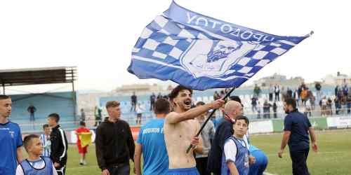 &Sigma;&tau;&eta; &Gamma;' &Epsilon;&theta;&nu;&iota;&kappa;ή &mu;&epsilon; -5 &tau;&eta; &nu;έ&alpha; &pi;&epsilon;&rho;ί&omicron;&delta;&omicron;