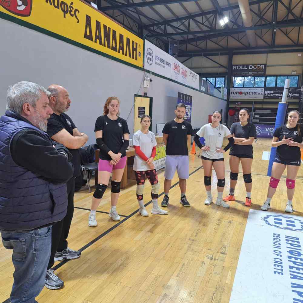 &Sigma;&tau;&eta;&nu; &pi;&rho;&omicron;&pi;ό&nu;&eta;&sigma;&eta; &tau;&omega;&nu; &kappa;&omicron;&rho;&iota;&tau;&sigma;&iota;ώ&nu; &tau;&omicron;&upsilon; &Omicron;&Phi;&Eta; &omicron; &Gamma;&iota;ά&nu;&nu;&eta;&sigmaf; &Delta;&alpha;&nu;&delta;ά&lambda;&eta;&sigmaf; &epsilon;&nu;ό&psi;&epsilon;&iota; &tau;&omega;&nu; &pi;&lambda;&epsilon;&iota;-&omicron;&phi; &alpha;&nu;ό&delta;&omicron;&upsilon;: "&Pi;&iota;&sigma;&tau;&epsilon;ύ&omega; &pi;&omicron;&lambda;ύ &sigma;&epsilon; &epsilon;&sigma;ά&sigmaf;"