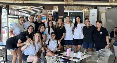 &Pi;&rho;ώ&tau;&eta; (&phi;&iota;&lambda;&iota;&kappa;ή) &nu;ί&kappa;&eta; &gamma;&iota;&alpha; &tau;&alpha; &kappa;&omicron;&rho;ί&tau;&sigma;&iota;&alpha; &tau;&omicron;&upsilon; &Omicron;&Phi;&Eta;