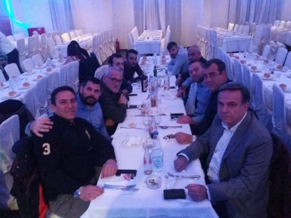 &Epsilon;&nu;&theta;&omicron;&upsilon;&sigma;&iota;&alpha;&sigma;&mu;έ&nu;&omicron;&sigmaf; &kappa;&alpha;&iota; &sigma;&upsilon;&gamma;&kappa;&iota;&nu;&eta;&mu;έ&nu;&omicron;&sigmaf; &omicron; &Nu;ί&kappa;&omicron;&sigmaf; &Pi;&alpha;&pi;&alpha;&delta;ό&pi;&omicron;&upsilon;&lambda;&omicron;&sigmaf; &sigma;&tau;&eta;&nu; &epsilon;&kappa;&delta;ή&lambda;&omega;&sigma;&eta; &tau;&omega;&nu; &laquo;&Kappa;&rho;&eta;&tau;ώ&nu;&raquo;