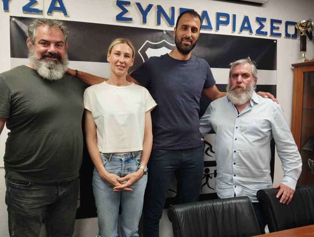 O A&nu;&delta;&rho;έ&alpha;&sigmaf; &Alpha;&nu;&delta;&rho;&epsilon;ά&delta;&eta;&sigmaf; &pi;&rho;ώ&tau;&eta; &mu;&epsilon;&tau;&alpha;&gamma;&rho;&alpha;&phi;ή &tau;&omicron;&upsilon; &Omicron;&Phi;&Eta;: "&Theta;έ&lambda;&omega; &omicron; &Omicron;&Phi;&Eta; &nu;&alpha; &epsilon;ί&nu;&alpha;&iota; &phi;έ&tau;&omicron;&sigmaf;, &eta; &epsilon;&upsilon;&chi;ά&rho;&iota;&sigma;&tau;&eta; έ&kappa;&pi;&lambda;&eta;&xi;&eta; &sigma;&tau;&eta;&nu; Volley League"