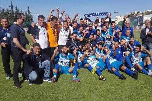 &Tau;&eta;&nu; 1&eta; &Alpha;&upsilon;&gamma;&omicron;ύ&sigma;&tau;&omicron;&upsilon; &xi;&epsilon;&kappa;&iota;&nu;ά&epsilon;&iota; &omicron; &Eta;&rho;ό&delta;&omicron;&tau;&omicron;&sigmaf;
