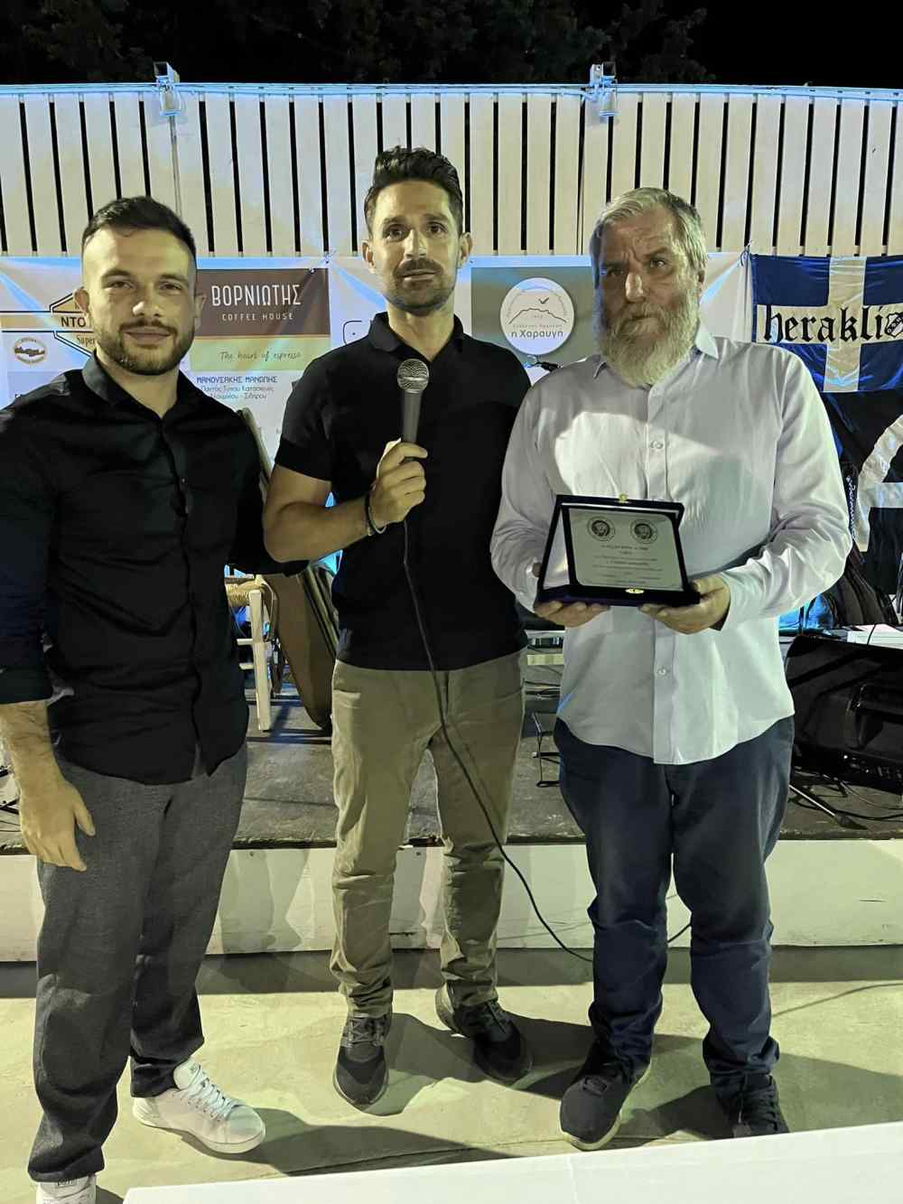 &Gamma;&iota;ά&nu;&nu;&eta;&sigmaf; &Delta;&alpha;&nu;&delta;ά&lambda;&eta;&sigmaf;: "&Pi;&alpha;&rho;ά&gamma;&omicron;&upsilon;&nu; &pi;&omicron;&lambda;&iota;&tau;&iota;&sigma;&mu;ό &omicron;&iota; &sigma;ύ&nu;&delta;&epsilon;&sigma;&mu;&omicron;&iota; &tau;&omicron;&upsilon; &Omicron;&Phi;&Eta;, &pi;&alpha;&rho;ά&delta;&epsilon;&iota;&gamma;&mu;&alpha; &sigma;&epsilon; ό&lambda;&eta; &tau;&eta;&nu; &Epsilon;&lambda;&lambda;ά&delta;&alpha;"
