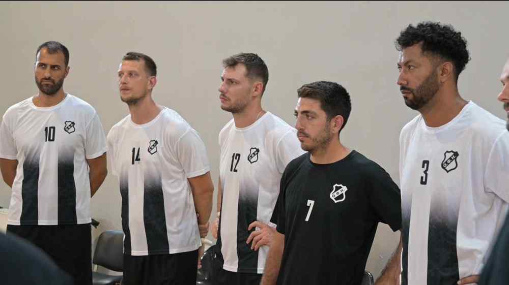 &Sigma;&tau;&eta; &Sigma;&epsilon;&rho;&beta;ί&alpha; &omicron; &Omicron;&Phi;&Eta; &gamma;&iota;&alpha; &tau;&alpha; &pi;&rho;ώ&tau;&alpha; &phi;&iota;&lambda;&iota;&kappa;ά &pi;&alpha;&iota;&chi;&nu;ί&delta;&iota;&alpha;