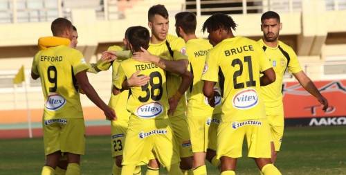 Foootball league: &Sigma;&tau;&eta;&nu; &epsilon;&xi;ά&delta;&alpha; &omicron; &Epsilon;&rho;&gamma;&omicron;&tau;έ&lambda;&eta;&sigmaf;, &alpha;&nu;ά&sigma;&alpha; &omicron; &Eta;&rho;ό&delta;&omicron;&tau;&omicron;&sigmaf;-&Omicron;&lambda;&alpha; &tau;&alpha; &alpha;&pi;&omicron;&tau;&epsilon;&lambda;έ&sigma;&mu;&alpha;&tau;&alpha;