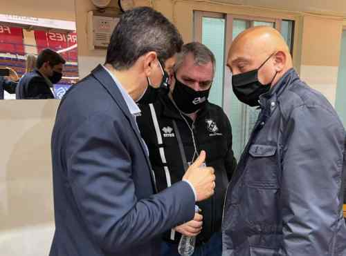 &Alpha;&upsilon;&gamma;&epsilon;&nu;ά&kappa;&eta;&sigmaf;-&Delta;&iota;&alpha;&lambda;&upsilon;&nu;ά&sigmaf;: &Epsilon;ί&delta;&alpha;&nu; &mu;&alpha;&zeta;ί &tau;&omicron; &Omicron;&Phi;&Eta;-&Pi;&Alpha;&Omicron; &sigma;&tau;&omicron; &Lambda;ί&nu;&tau;&omicron;