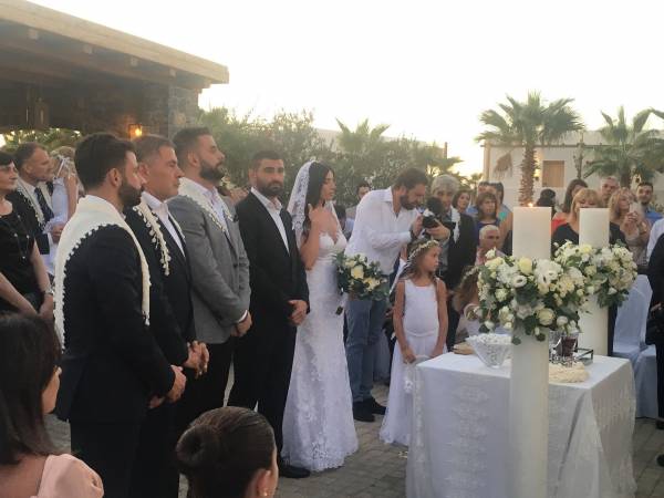 M&epsilon;&gamma;ά&lambda;&epsilon;&sigmaf; &chi;&alpha;&rho;έ&sigmaf; &gamma;&iota;&alpha; &tau;&eta;&nu; &omicron;&iota;&kappa;&omicron;&gamma;έ&nu;&epsilon;&iota;&alpha; &Tau;&zeta;&iota;&rho;ά&kappa;&eta;