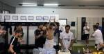 "&Sigma;έ&rho;&tau;&zeta;&iota;&omicron;, &pi;&omicron;&lambda;&lambda;ά &mu;&alpha;&gamma;&iota;&kappa;ά &gamma;&kappa;&omicron;&lambda; &mu;&epsilon; &tau;&omicron;&nu; &Omicron;&Phi;&Eta;!" (&Phi;&Omega;&Tau;&Omicron;&Gamma;&Rho;&Alpha;&Phi;&Iota;&Epsilon;&Sigma;)