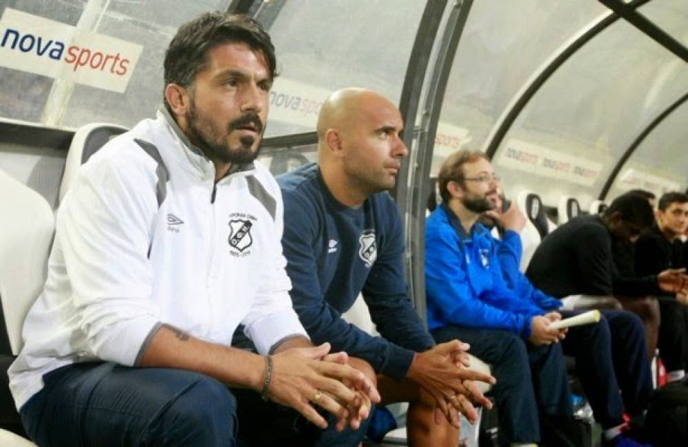 &Omicron; &Mu;&alpha;&rho;&iota;&nu;ά&kappa;&eta;&sigmaf;, &omicron; &Gamma;&kappa;&alpha;&tau;&omicron;ύ&zeta;&omicron; &kappa;&alpha;&iota; &tau;&omicron; &tau;&alpha;&xi;ί&delta;&iota; &sigma;&tau;&eta;&nu; &Iota;&tau;&alpha;&lambda;ί&alpha;