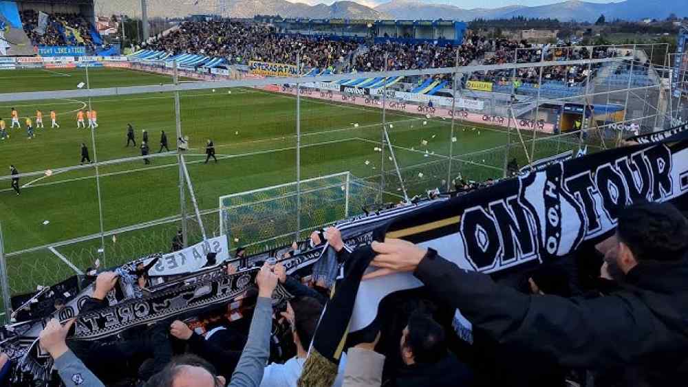 &Pi;&omicron;&delta;&omicron;&sigma;&phi;&alpha;&iota;&rho;&iota;&kappa;ό&sigmaf; &kappa;&alpha;&iota; &omicron;&pi;&alpha;&delta;&iota;&kappa;ό&sigmaf; &pi;&omicron;&lambda;&iota;&tau;&iota;&sigma;&mu;ό&sigmaf;