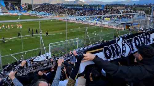 &Pi;&omicron;&delta;&omicron;&sigma;&phi;&alpha;&iota;&rho;&iota;&kappa;ό&sigmaf; &kappa;&alpha;&iota; &omicron;&pi;&alpha;&delta;&iota;&kappa;ό&sigmaf; &pi;&omicron;&lambda;&iota;&tau;&iota;&sigma;&mu;ό&sigmaf;