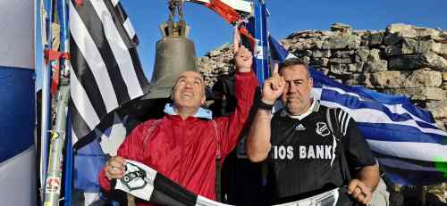 &Omicron;&Phi;&Eta;... &sigma;&tau;&omicron;&nu; &Tau;ί&mu;&iota;&omicron; &Sigma;&tau;&alpha;&upsilon;&rho;ό, &sigma;&tau;&eta;&nu; &kappa;&omicron;&rho;&upsilon;&phi;ή &tau;&omicron;&upsilon; &Psi;&eta;&lambda;&omicron;&rho;&epsilon;ί&tau;&eta;!